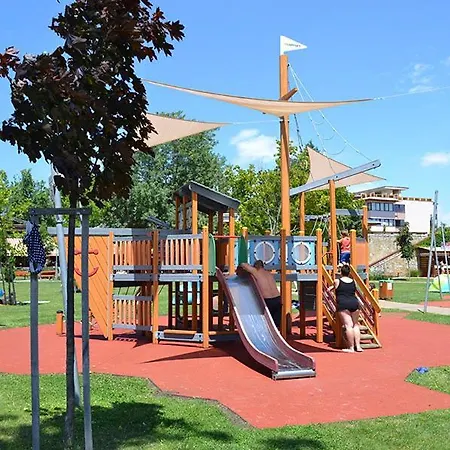 Siraly Apartman * Balatonfüred
